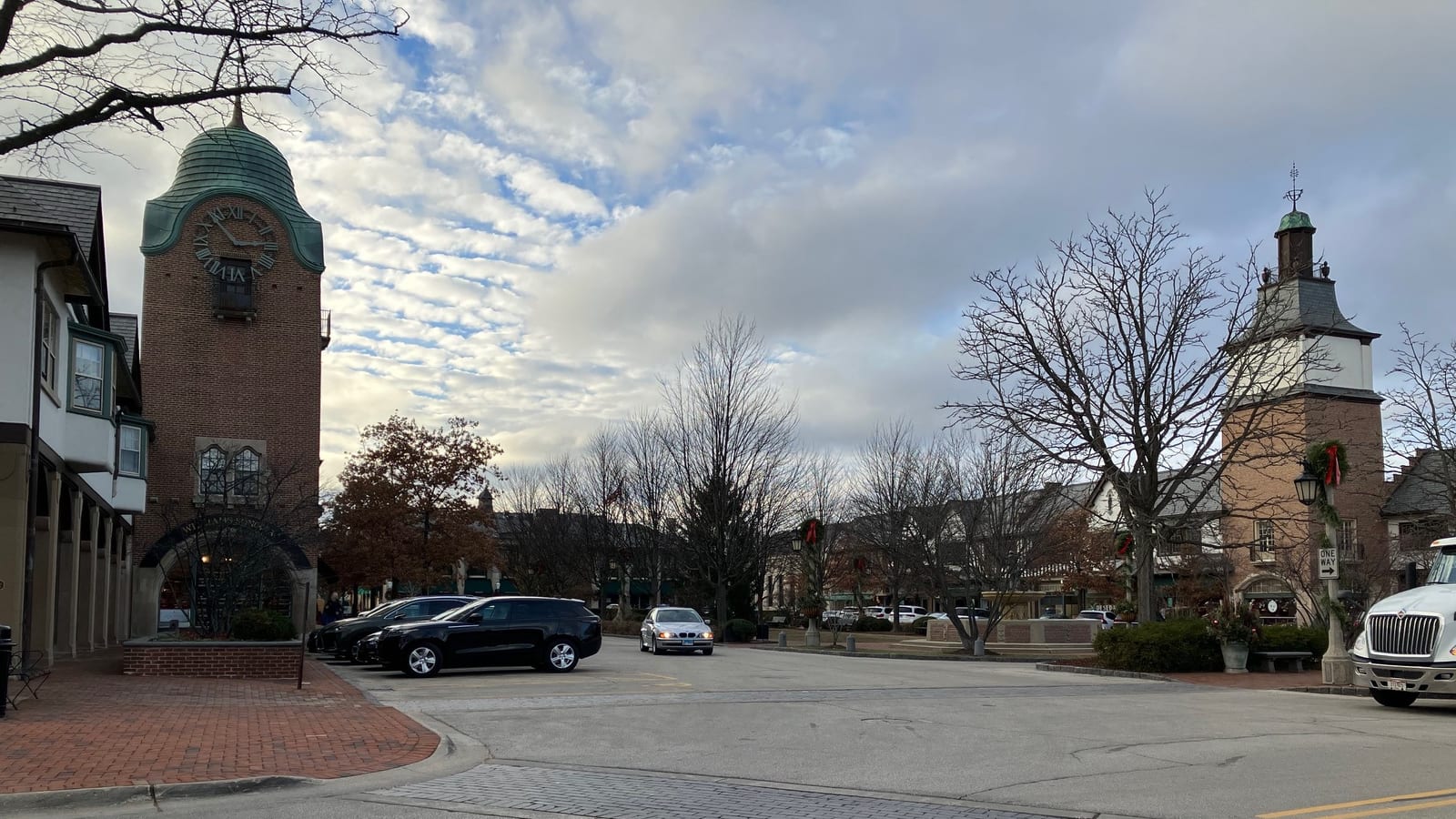 Lake Forest skyline