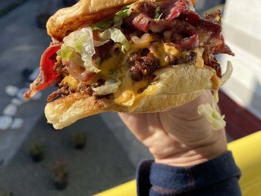 HiHo Cheeseburger Santa Monica cheeseburger closeup