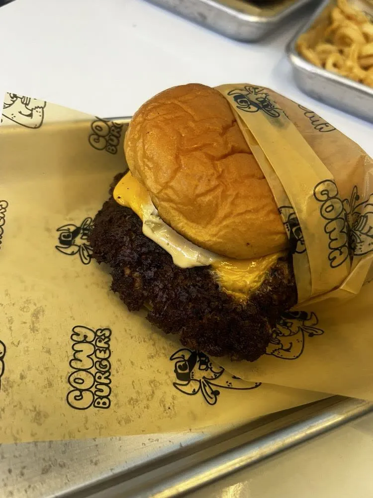 Cowy Burger interior