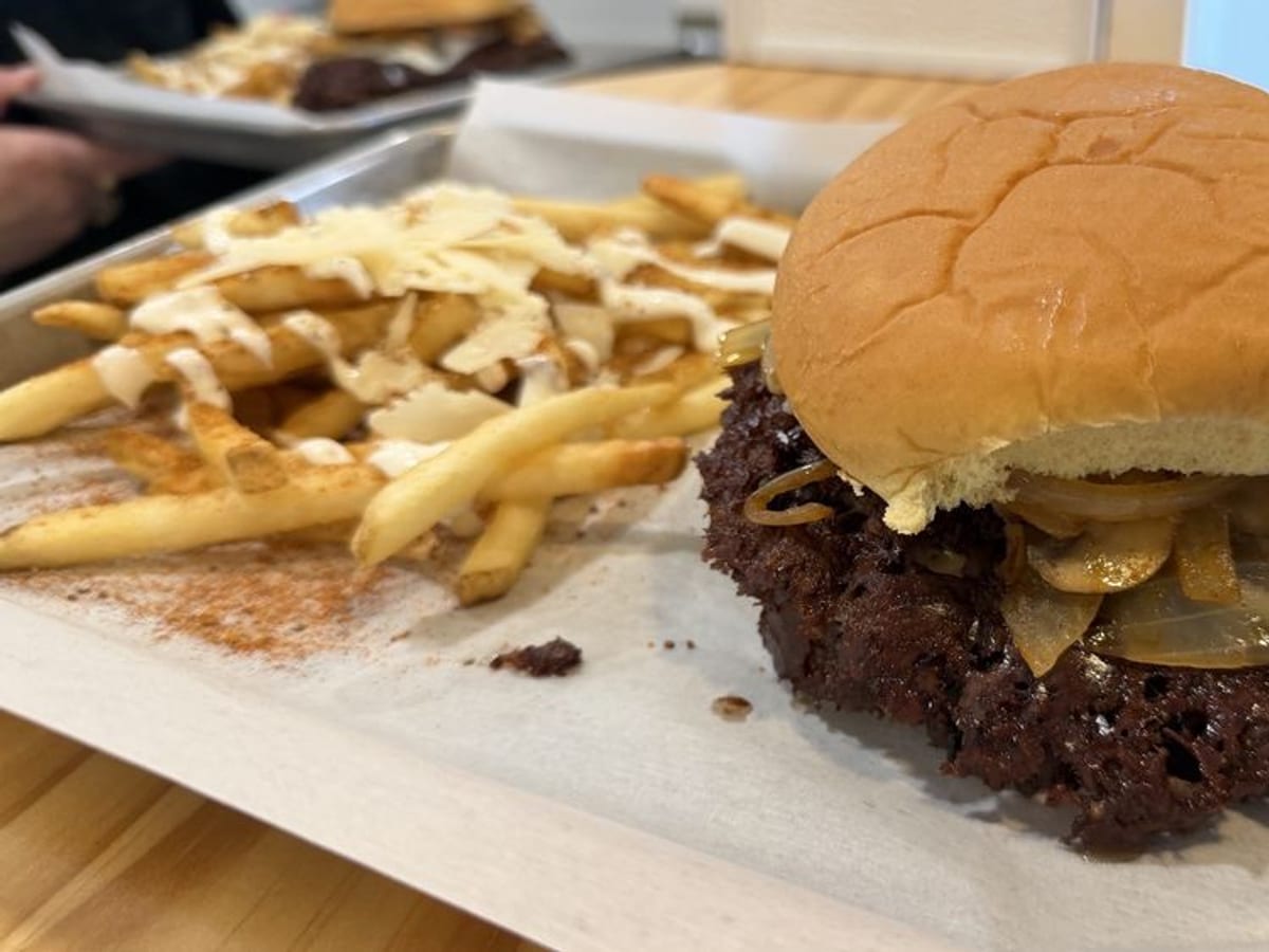 Smash Daddy's burger close-up