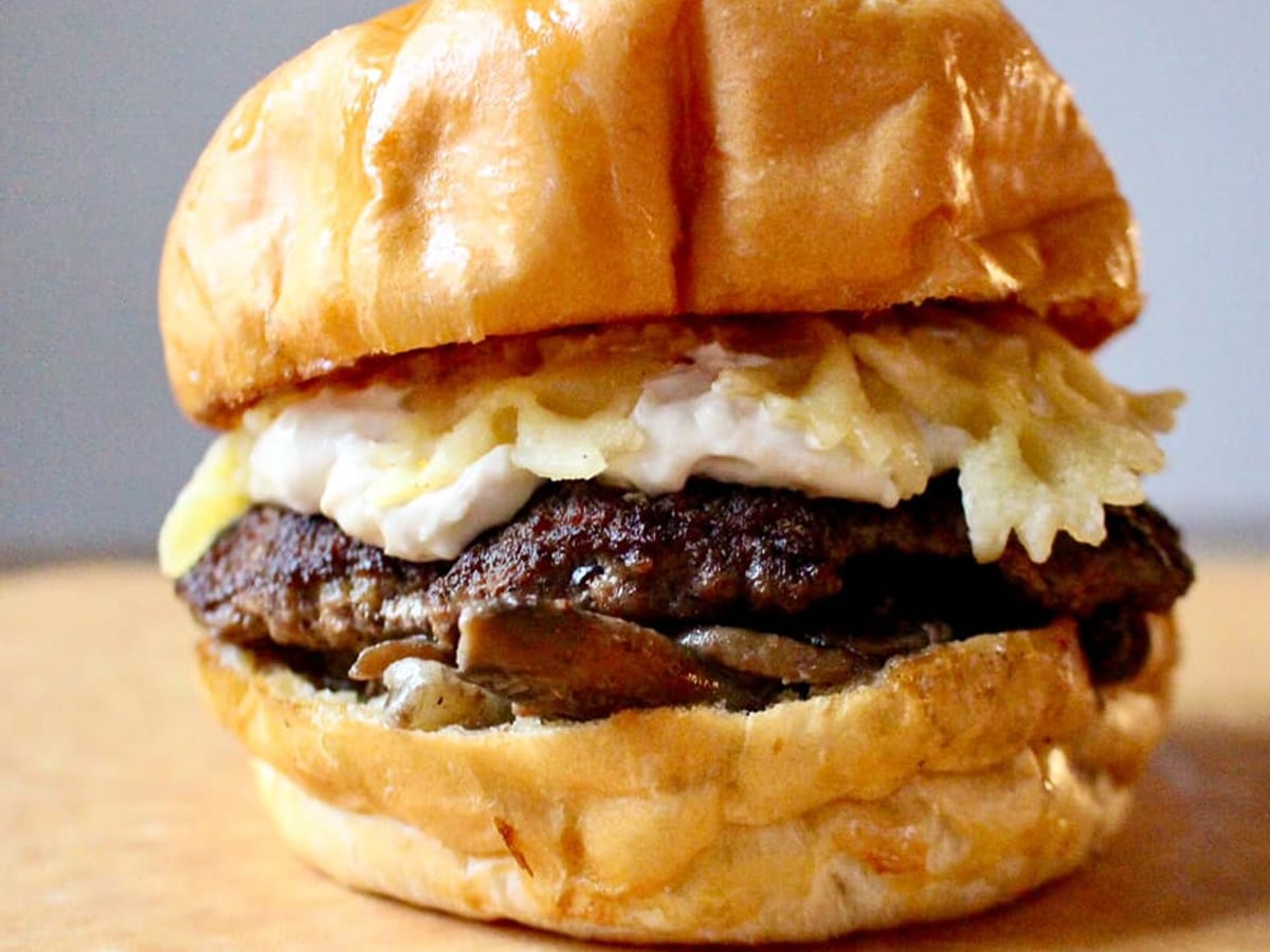 Pete's Pub on Brady smashburger and fries